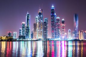Фреска Неоновые башни Дубая